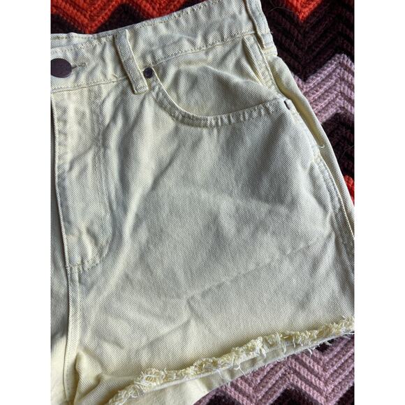 Wrangler x Billabong Butter Yellow Denim Cutoff Mini Shorts sz 29 - Picture 3 of 8